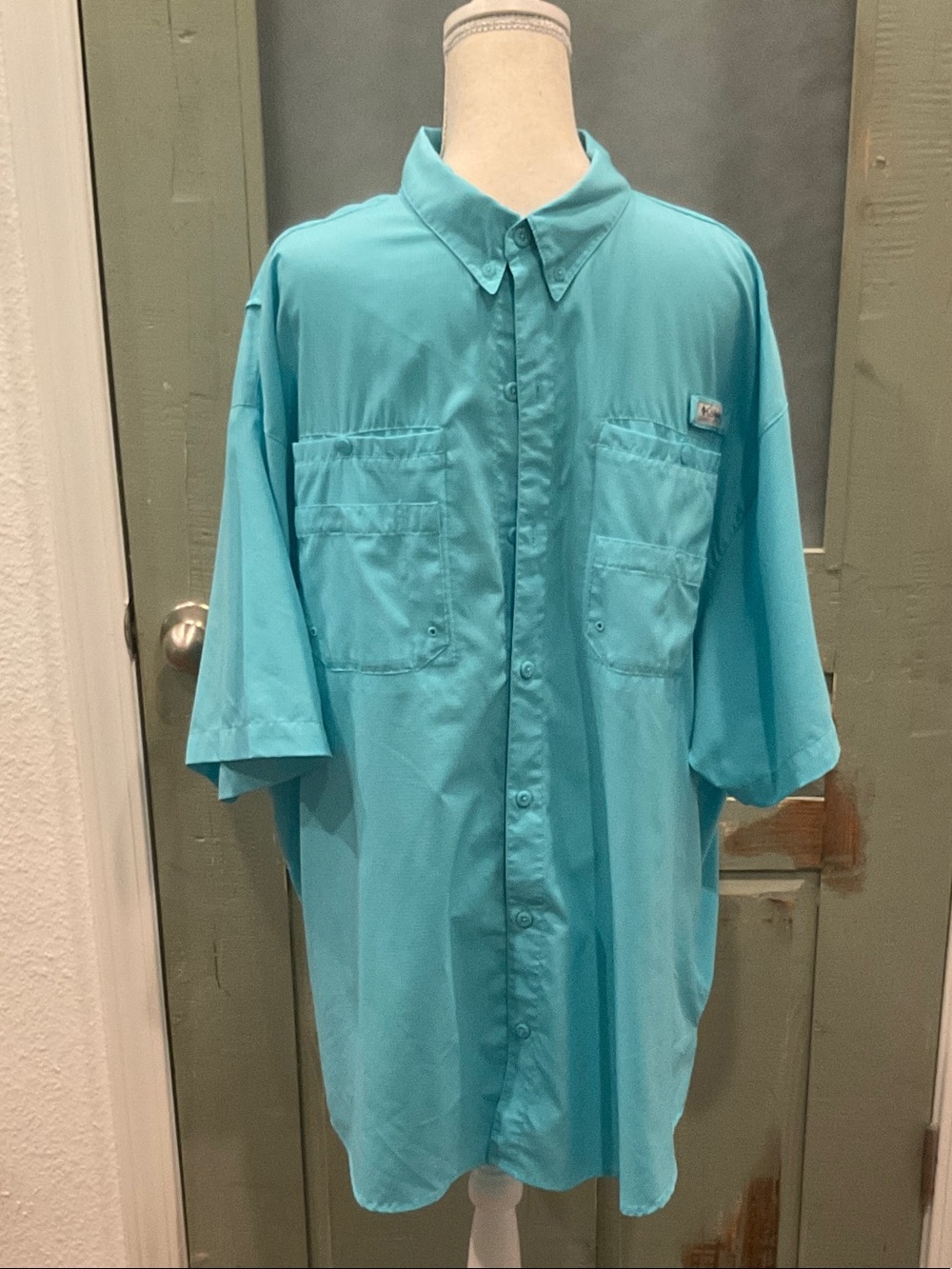 Columbia Sportswear Company - Men's Casual Short-Sleeve Button-Down Shirt